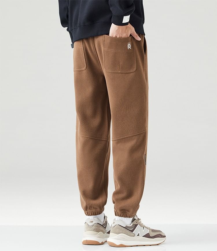Nataro - Joggingbroek met rechte pijpen en middelhoge taille en tekst