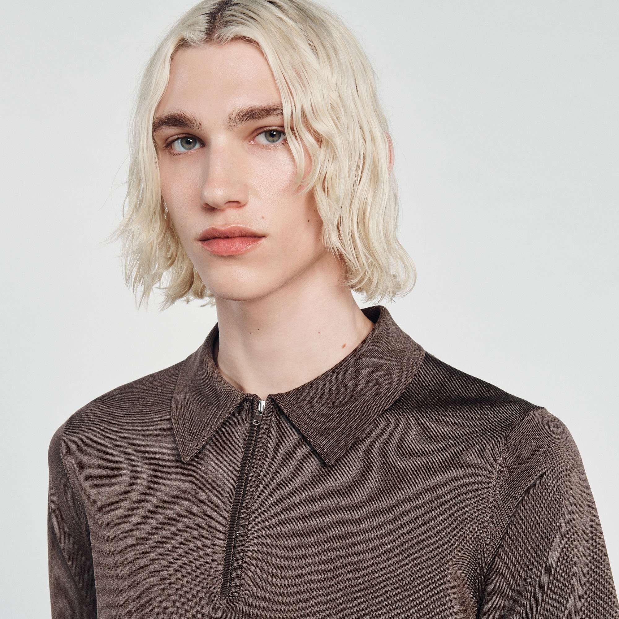 Polo en maille á col zippe