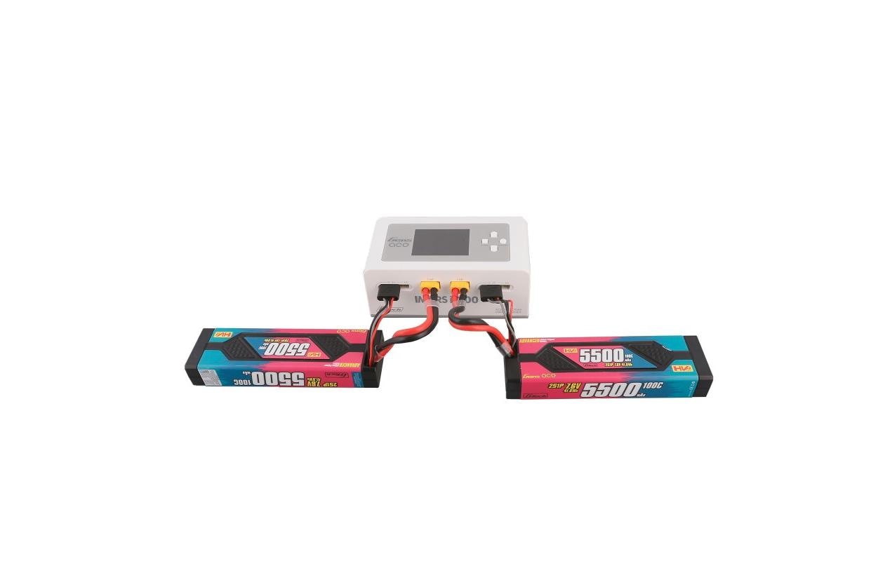 Dual-Ladegerät IMARS D300 AC/DC 1-6S, G-Tech, Weiss<br>Universelles Modellbau-Ladegerät mit zwei Ausgängen für LiPo, LiHV, LiFE und NIMH Akkus