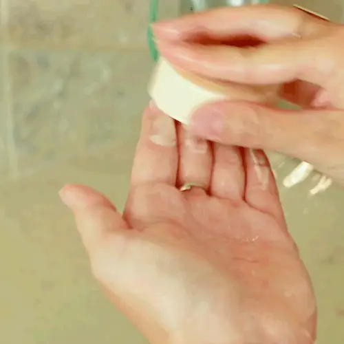 Démaquillant solide à l'huile de jojoba - Version 3 - 1 démaquillant - 40g / Sans
