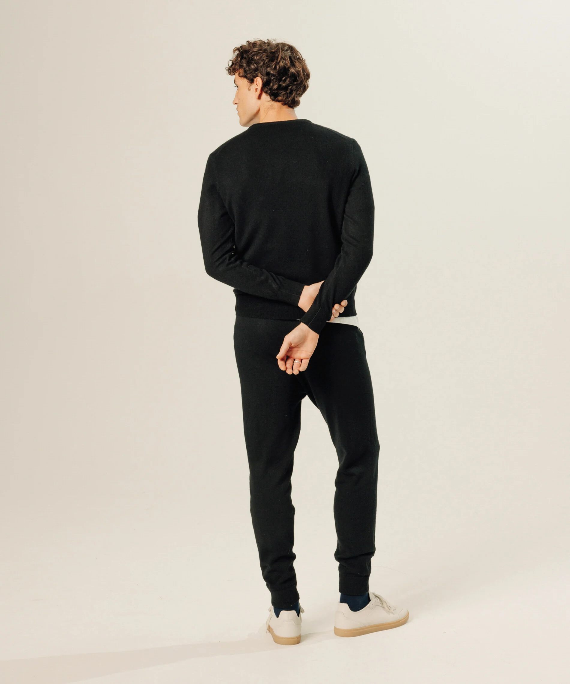 Pull col v en cachemire | Noir
