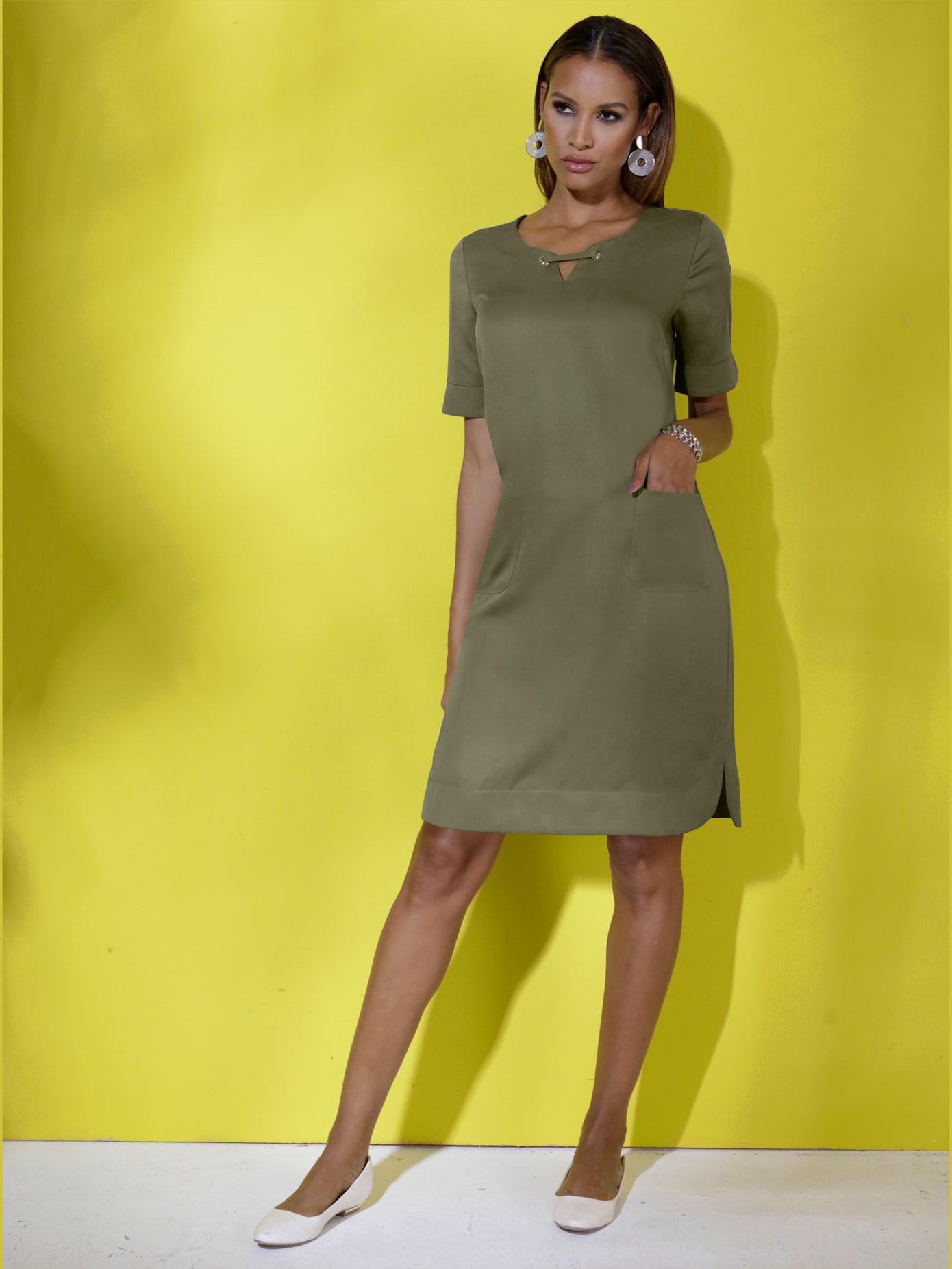 Robe fourreau mélange de lyocell et de viscose de qualité