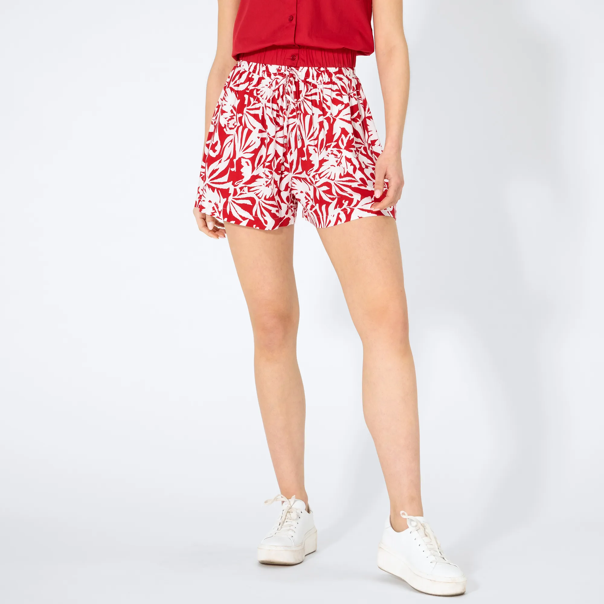 Damen-Shorts mit floralem Design