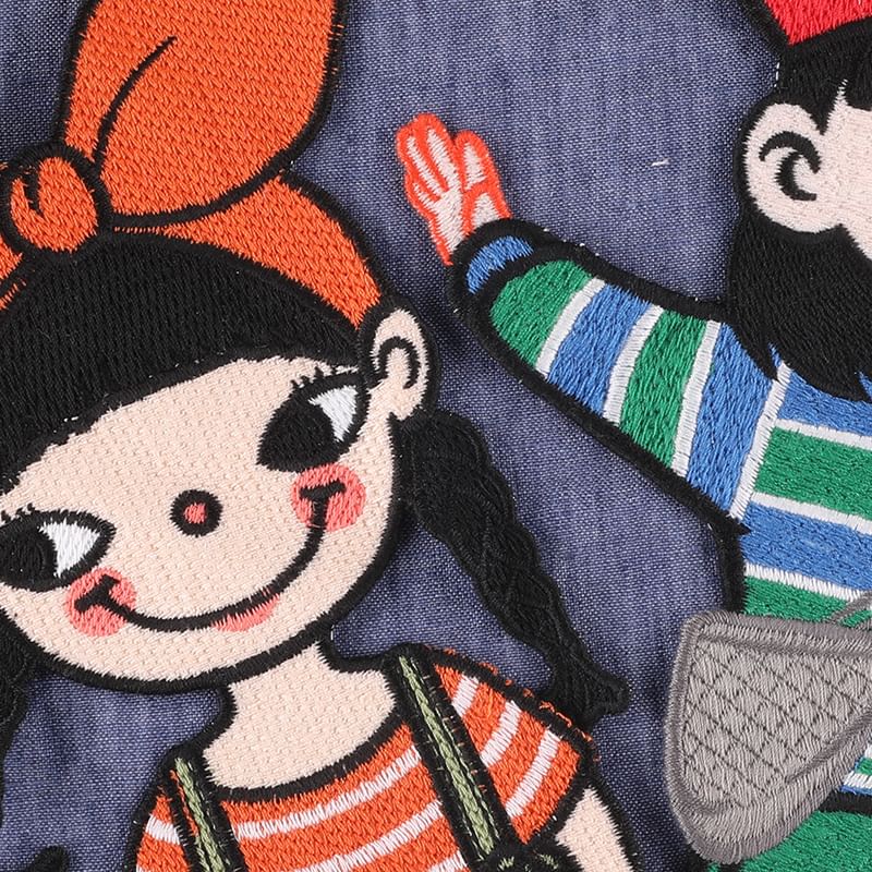 Embroidery Kingdom - Geborduurde applicatie-patch van een cartoonmeisje (verschillende ontwerpen)