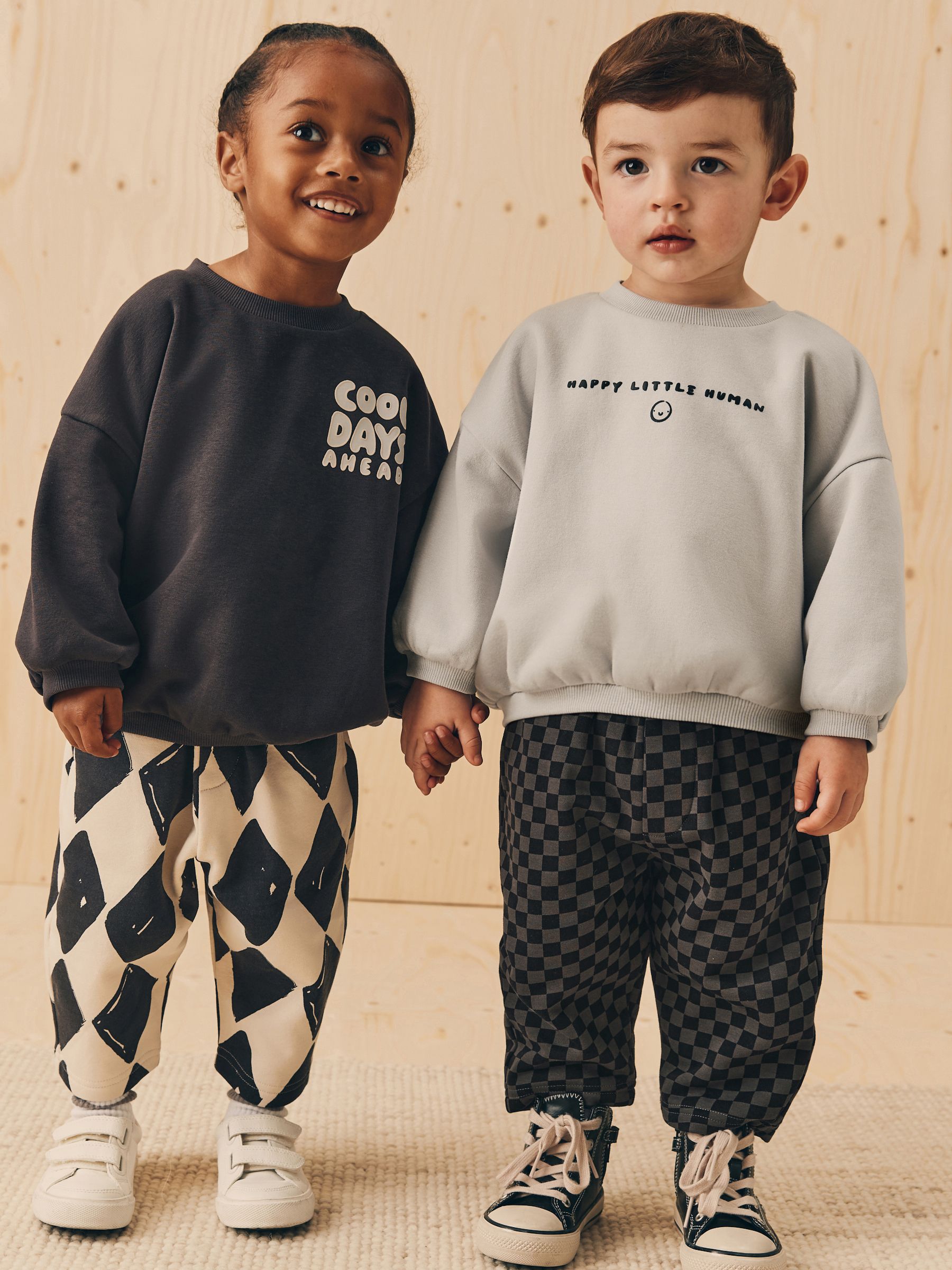 Zwart/wit met print - Set met sweatshirt en joggingbroek met strepen (3mnd-7jr)