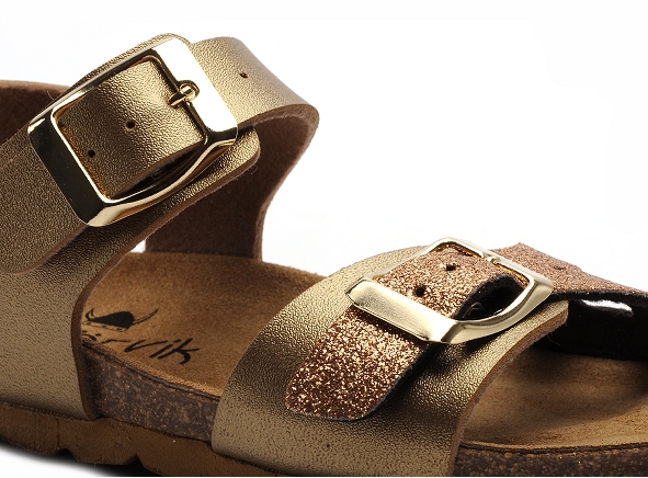 Norvik nu pieds enfant quay bronze