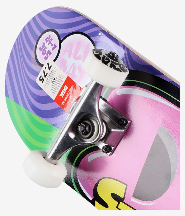 DGK Stay Poppin' 7.75