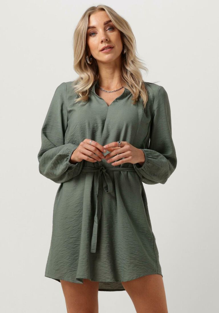 MODSTR\u00D6M groene modstr&ouml;m mini jurk hudgesmd dress