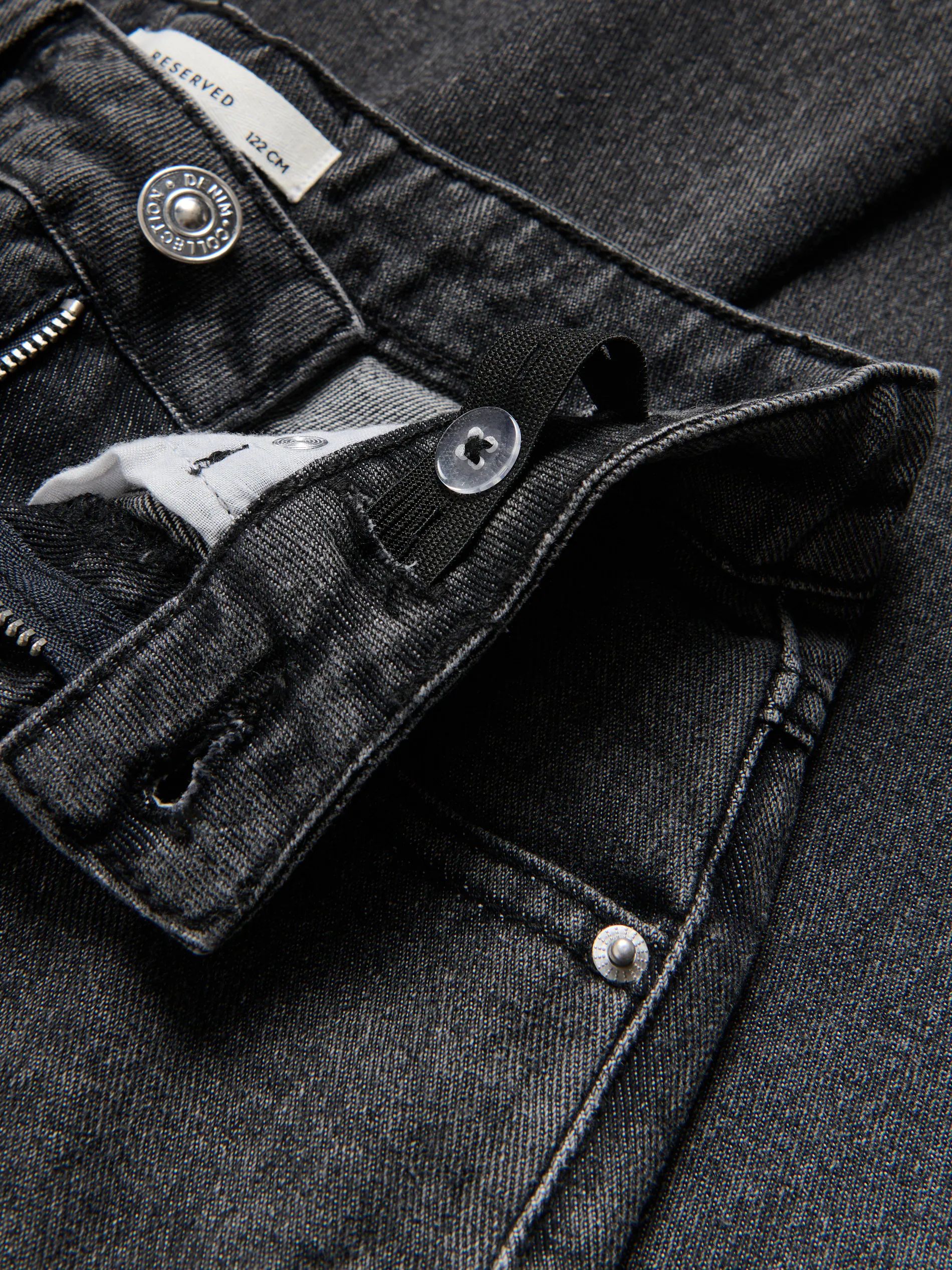 Weitbein-Jeans mit Applikationen