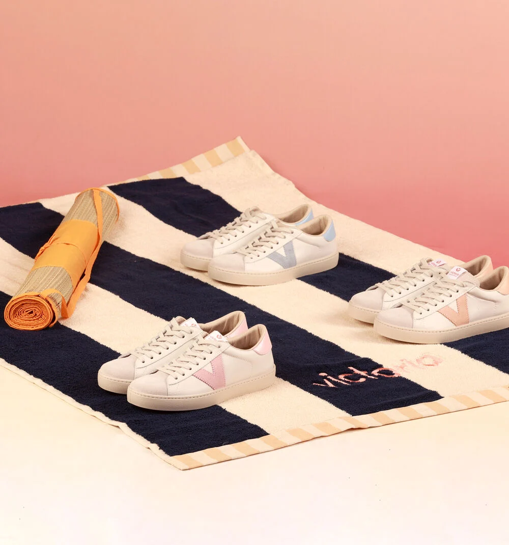 BERLÍN CUIR & CUIR FENDU Baskets blanches unisexes en cuir PETALO