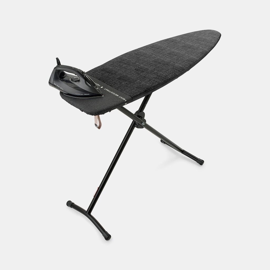 Stoombord en strijkplank D, 135x45 cm, hittebestendige parkeerzone - D