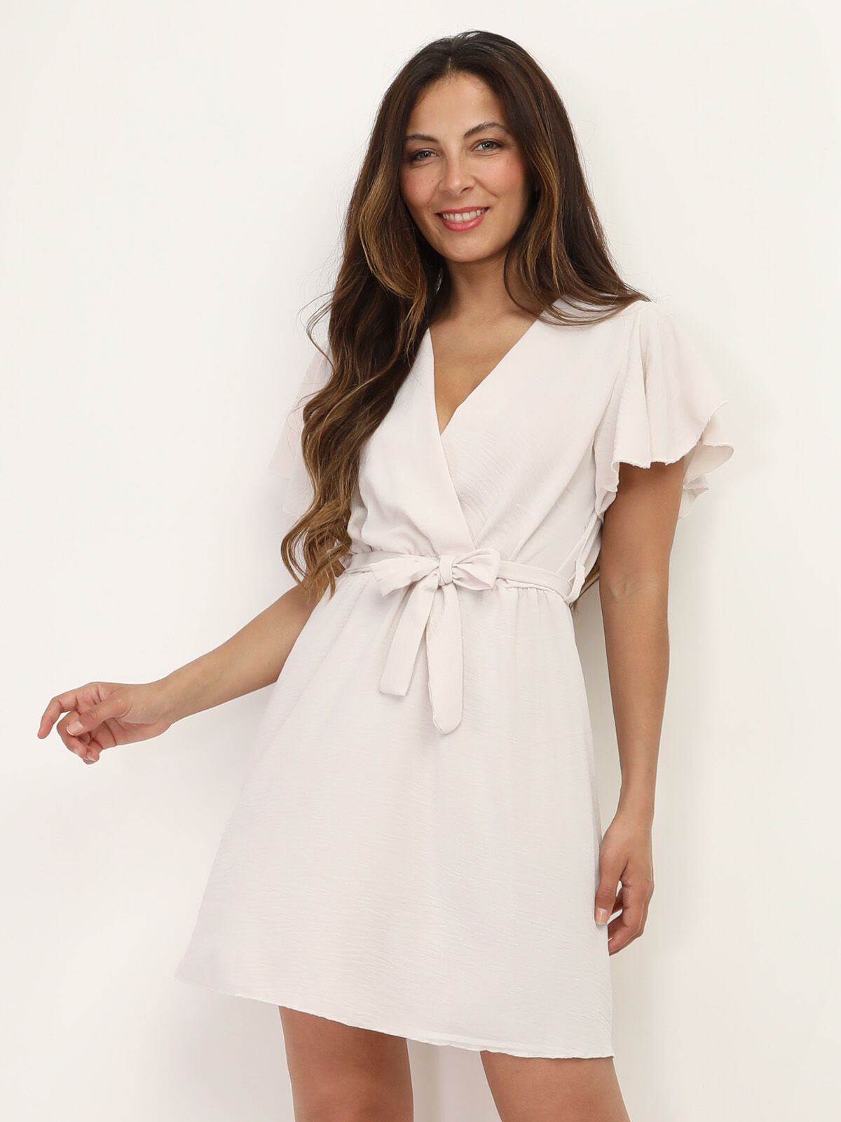 Robe cache-cœur ceinturée à volants- Beige