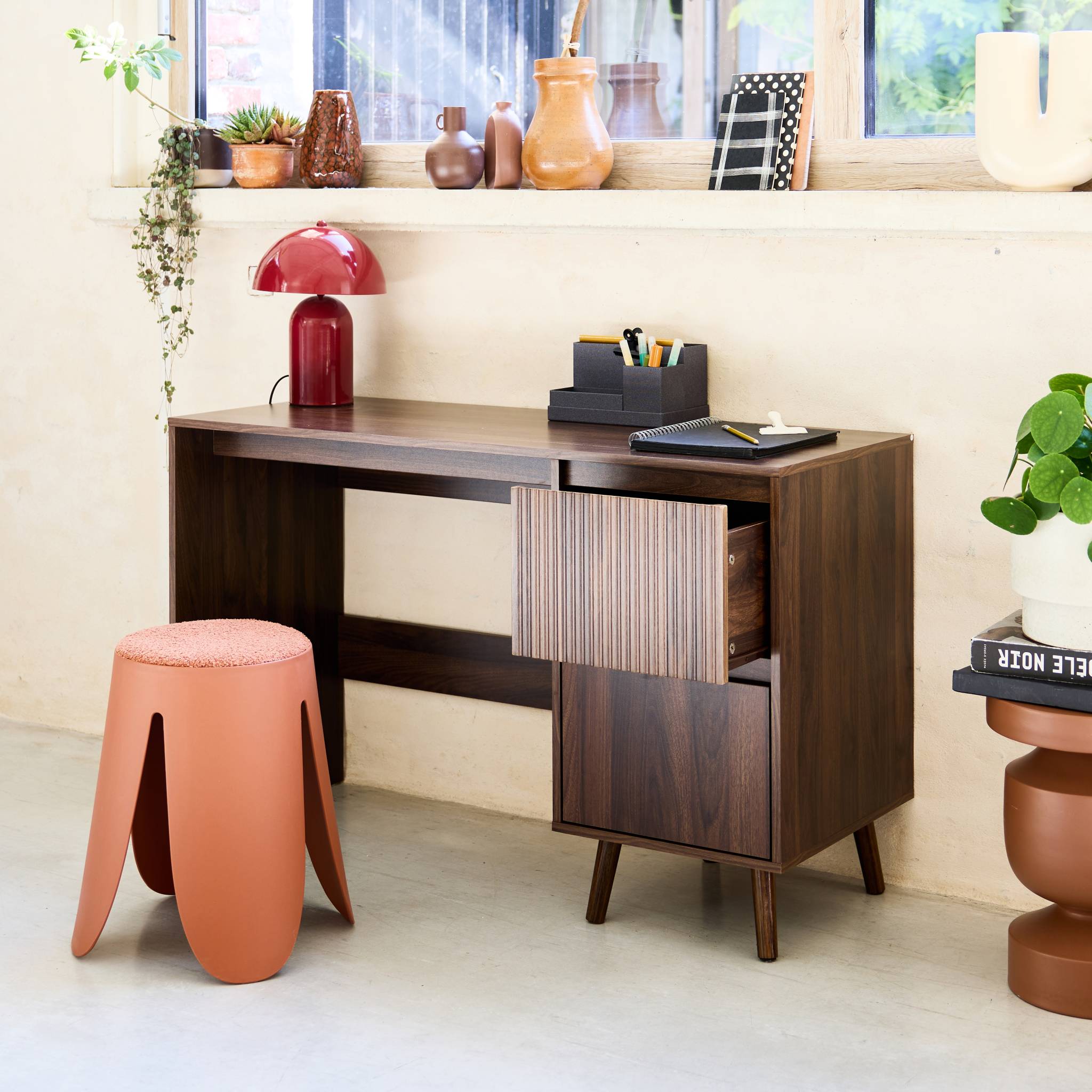 sweeek - Bureau met 2 lades in Scandinavische stijl