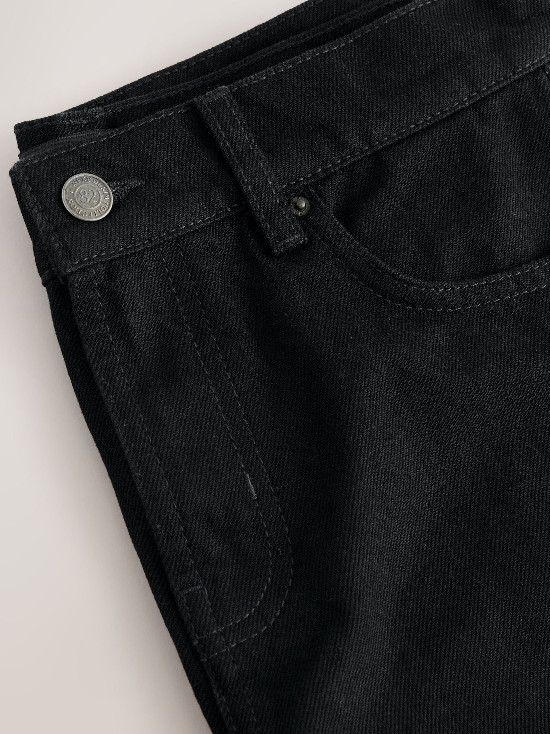 Zwart - Barrel jeans met dartdetail