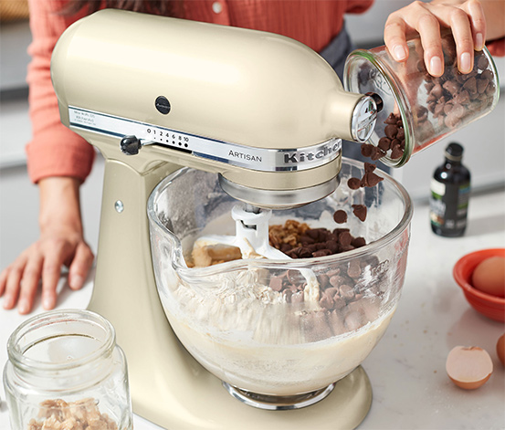 KitchenAid Küchenmaschine »Artisan 5KSM125« inkl. Fleischwolf und Spritzgebäckvorsatz, creme