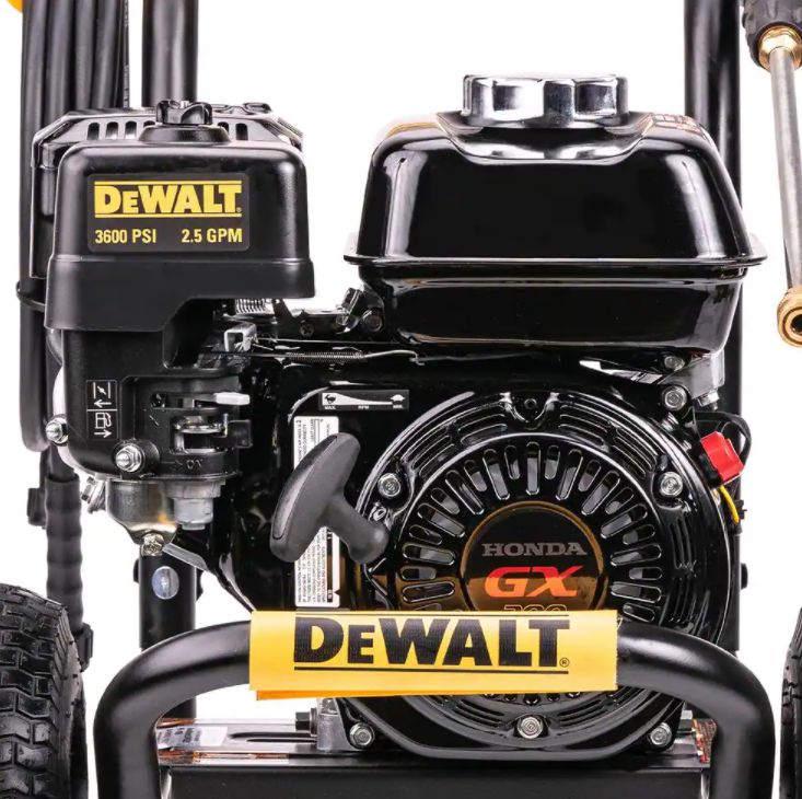 DEWALT 3600 PSI 2.5 GPM Gas Cold Water Professional Pressure Washer with HONDA GX200 Engine