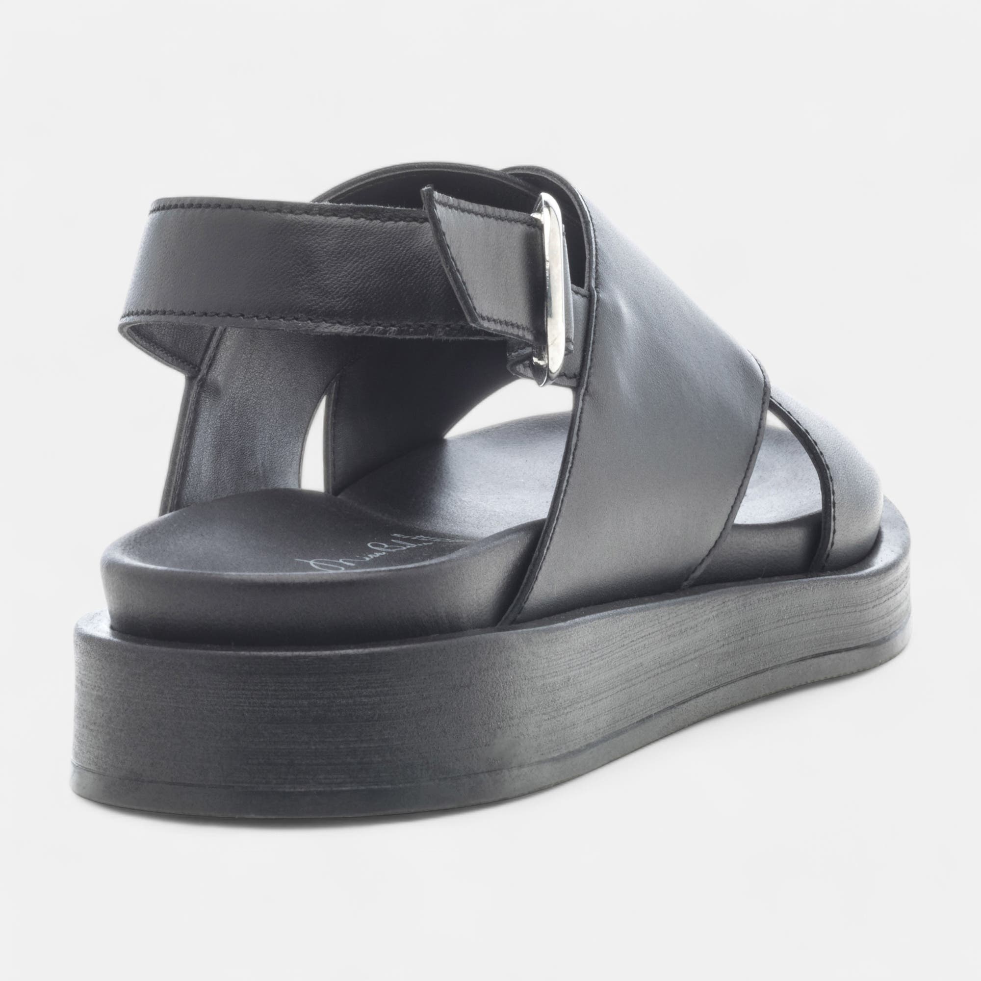 Sandales Femme en cuir noir