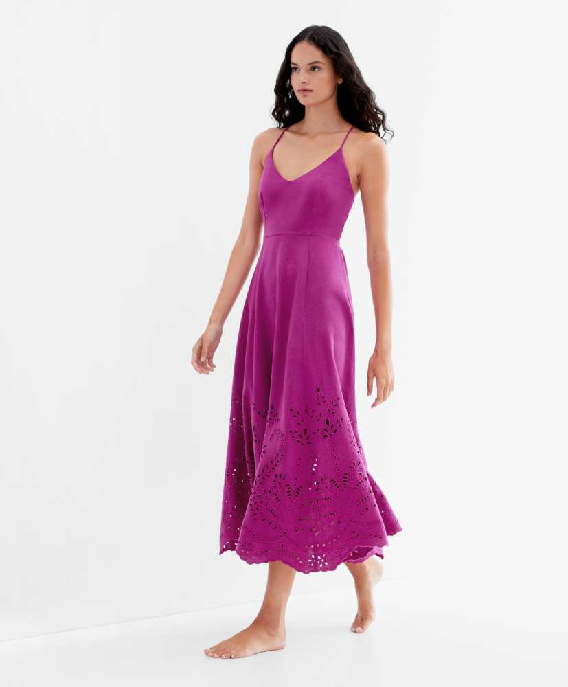 Vestido midi de linho bordado