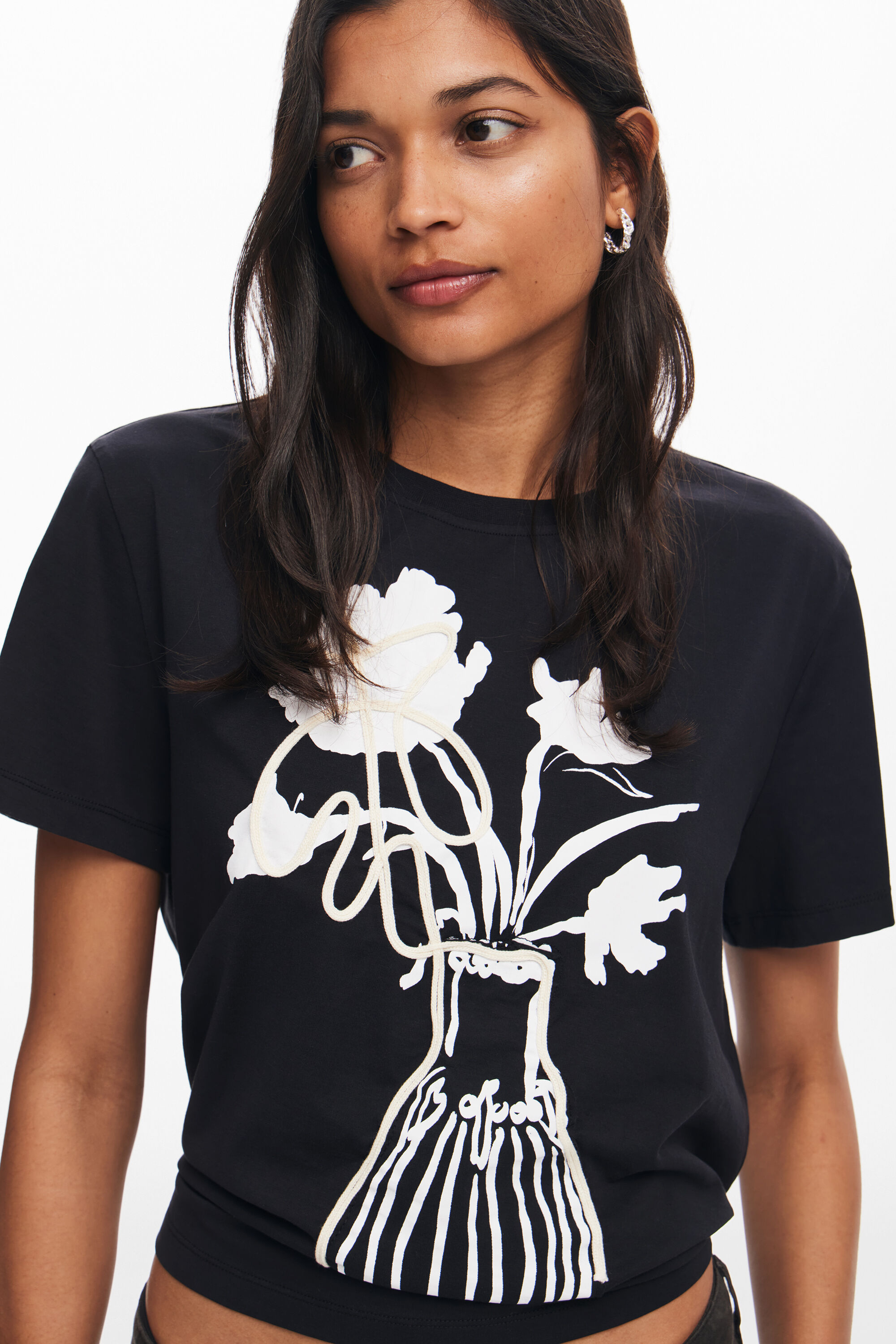 Vaso feito com uma camiseta lisa