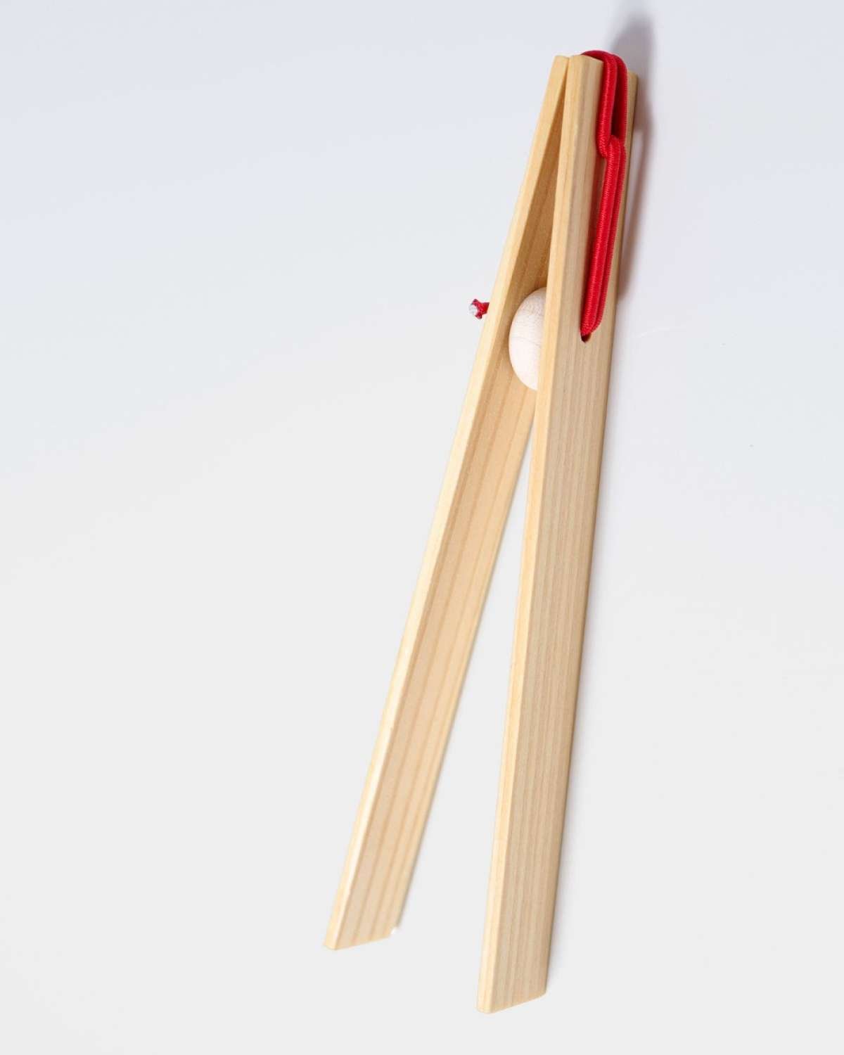 Pinsett for sorteringslek og gripeøvelser – Treleke | Tweezer – Montessori Leker