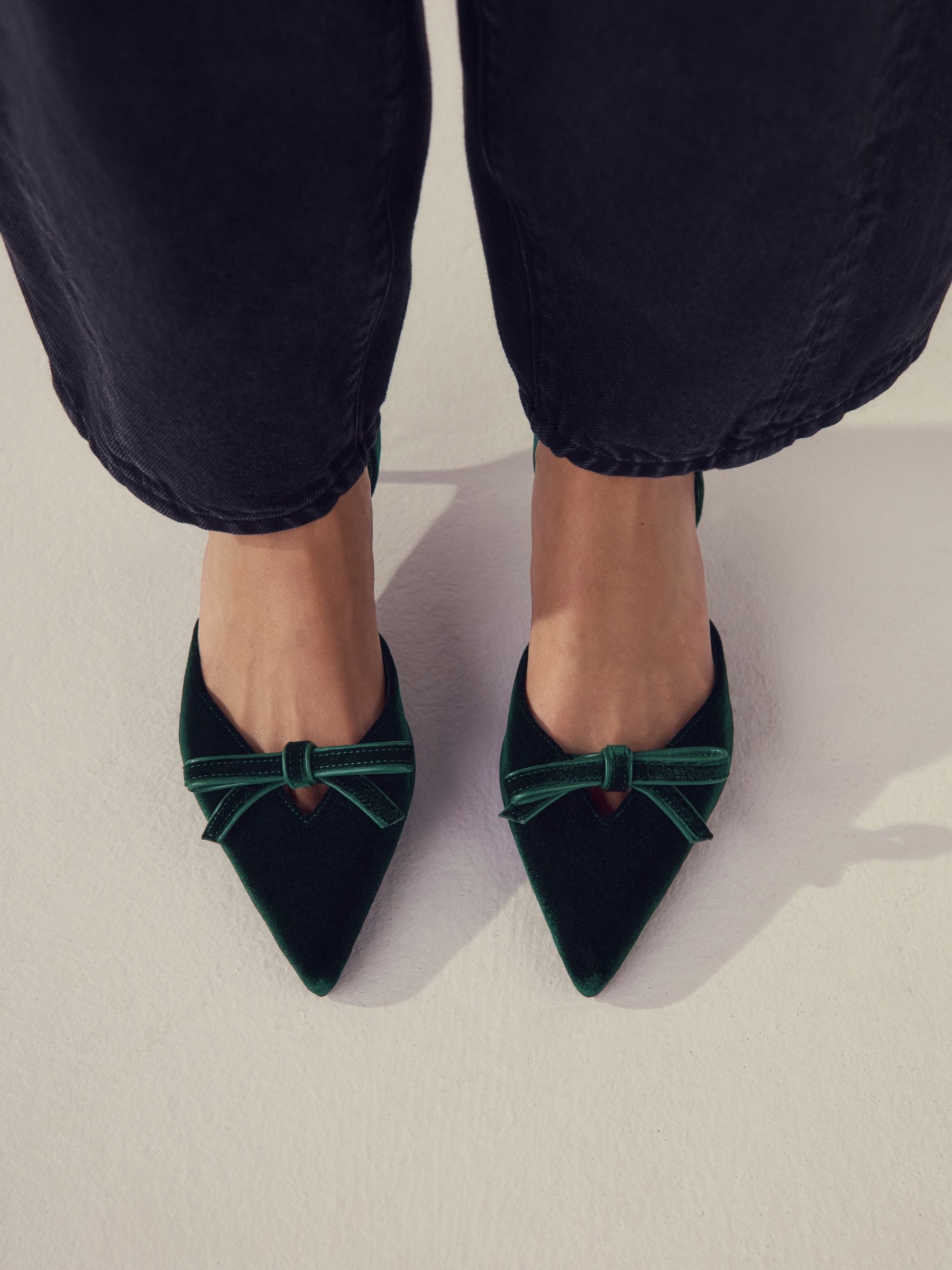 Groen fluweel - Forever Comfort® Velvet Bow Pointed Toe Two Part Heels