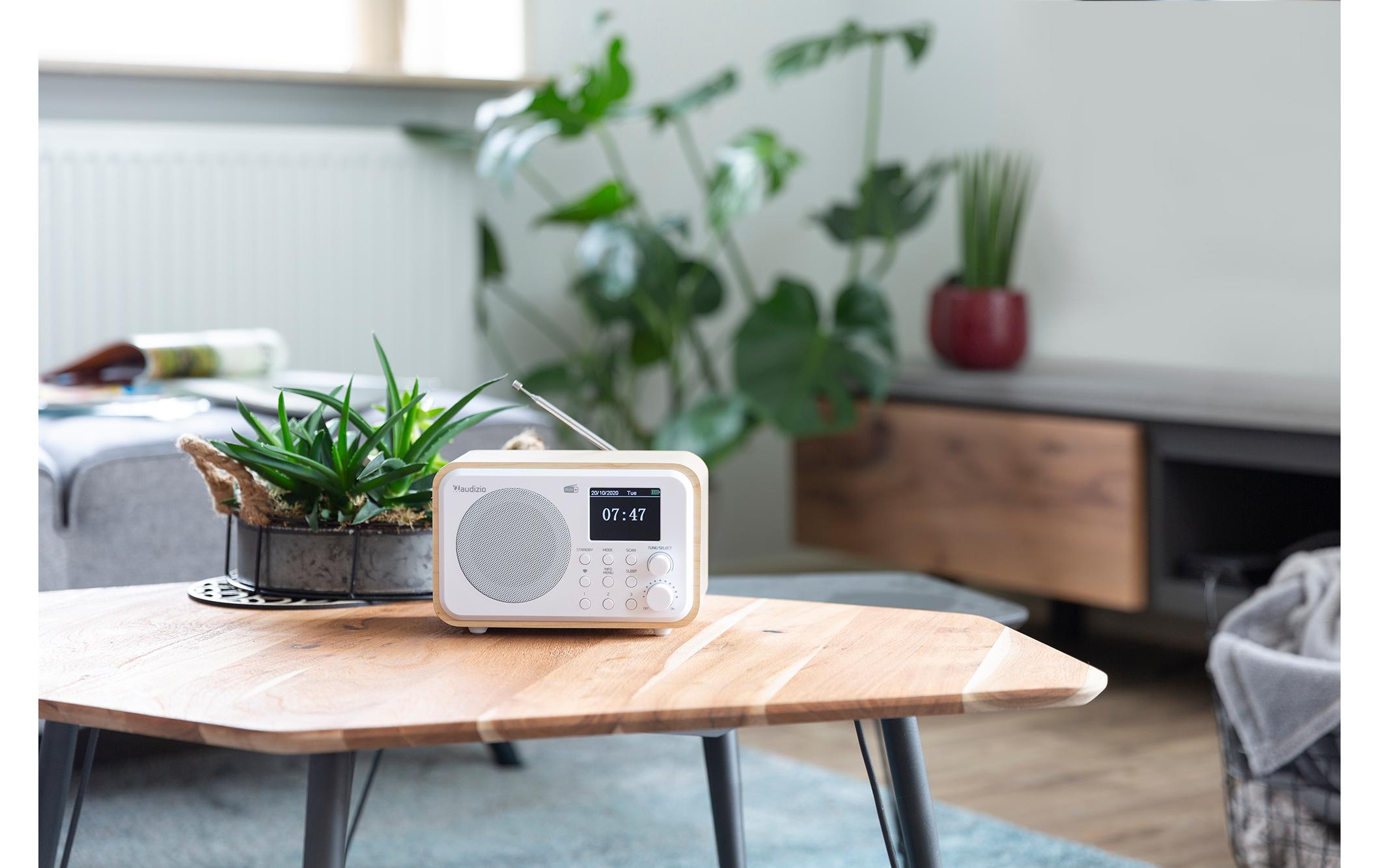 DAB+ Radio Milan WeissDAB+ Radio mit Bluetooth