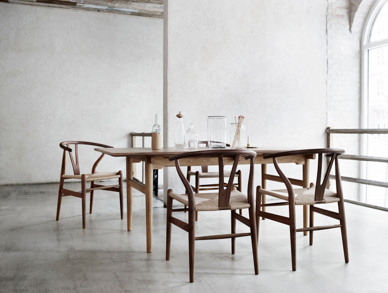 Carl Hansen & Son CH24 Wishbone stoel Colours Black Orange Red