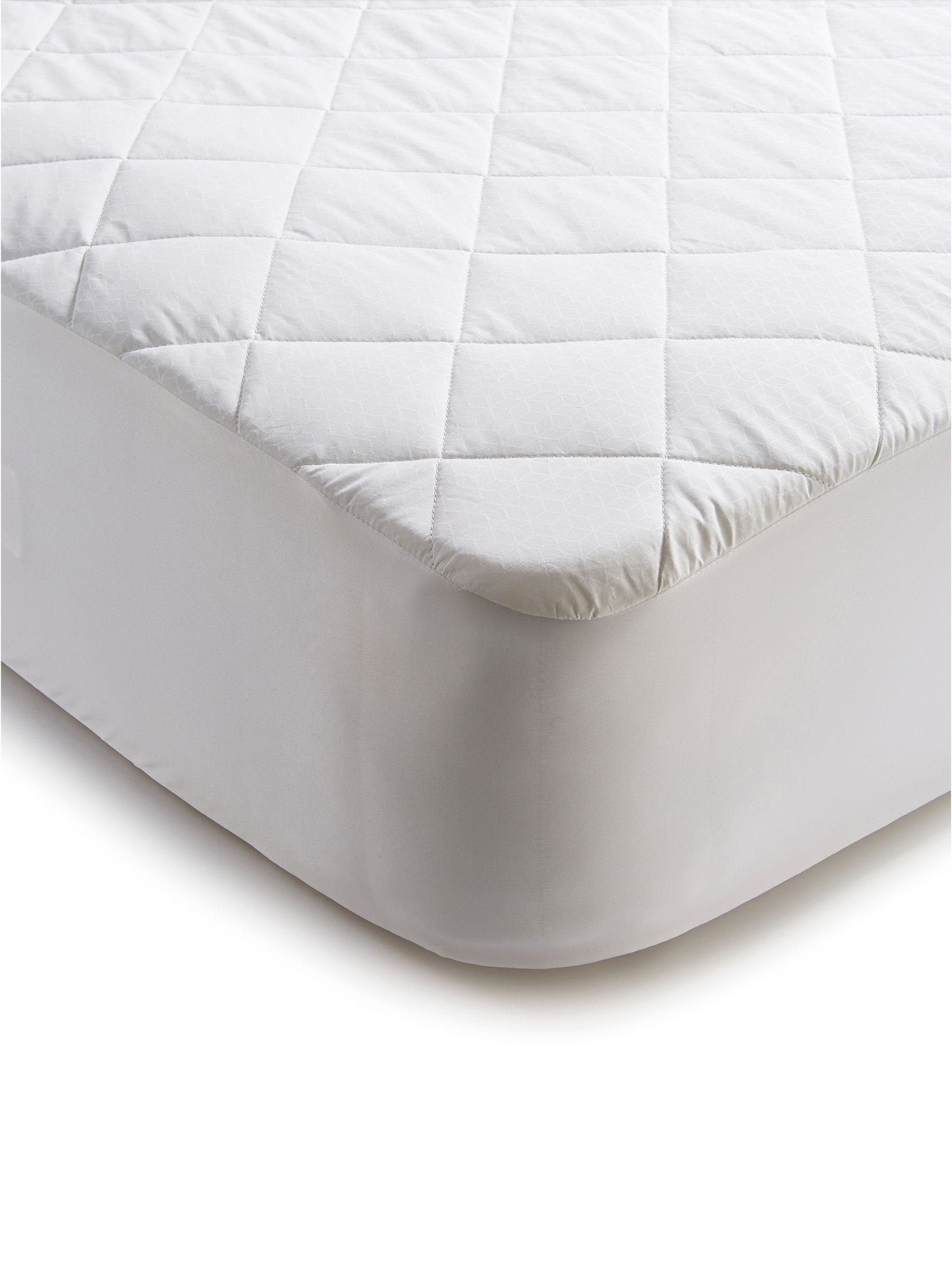 FBC Activated Cooling White Mattress Protector