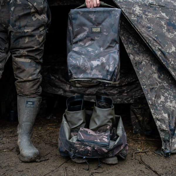 Sac Imperméable Nash Subterfuge pour Waders et Bottes