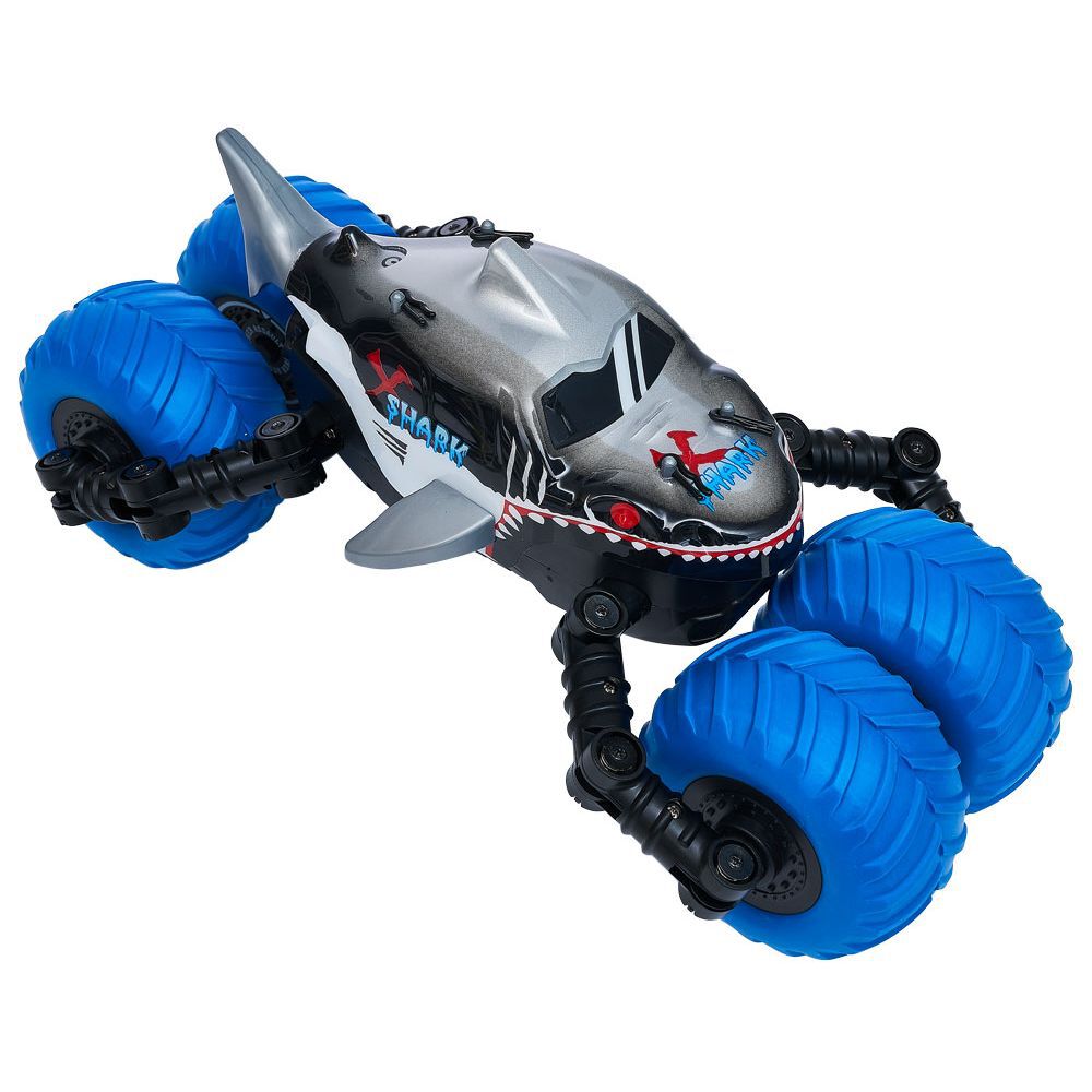 Voiture radiocommandée requin métamorphe