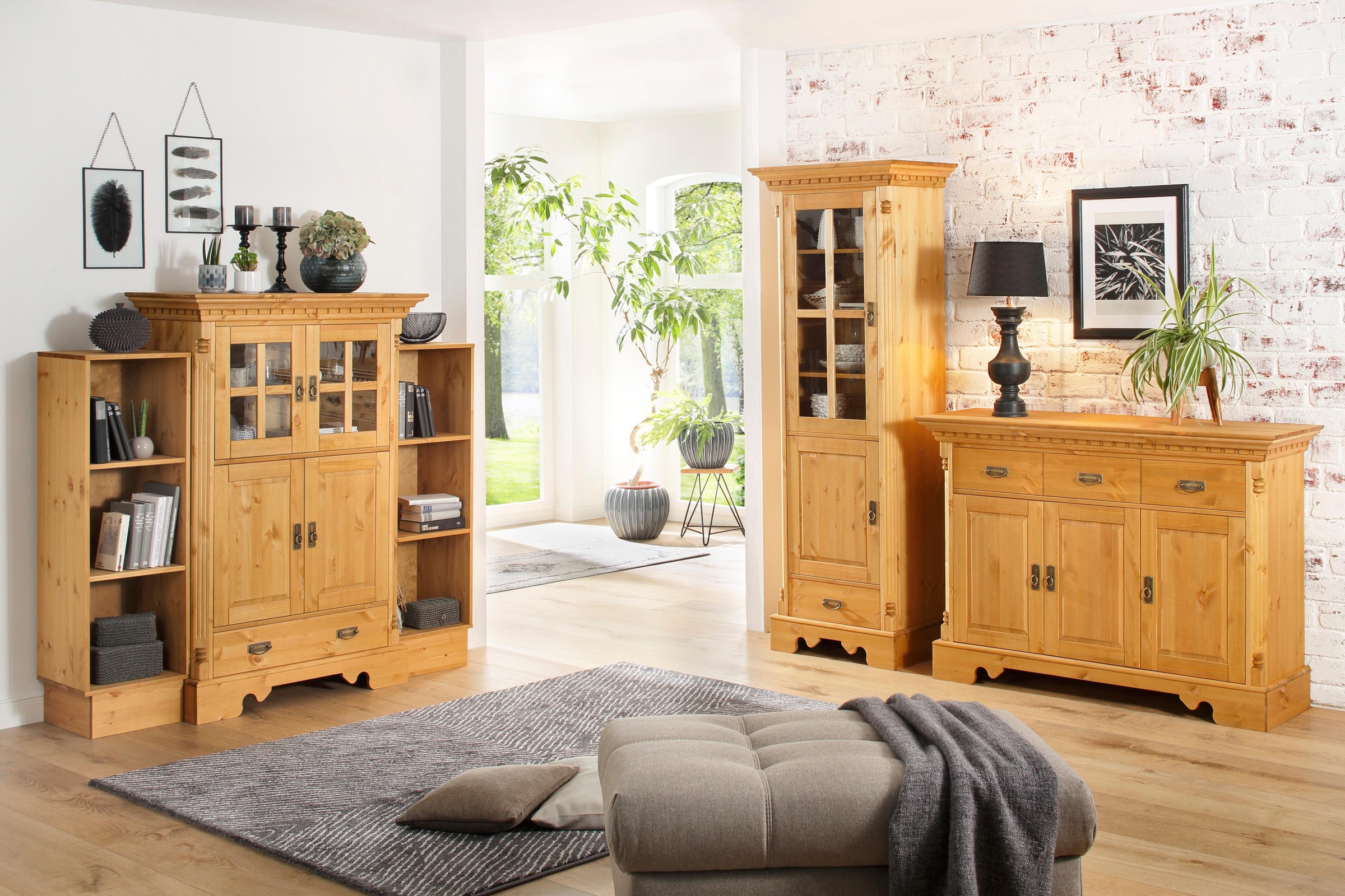 Home affaire Highboard »Milan« Vitrine, Breite 102 cm, Massivholz, FSC®-zertifiziert