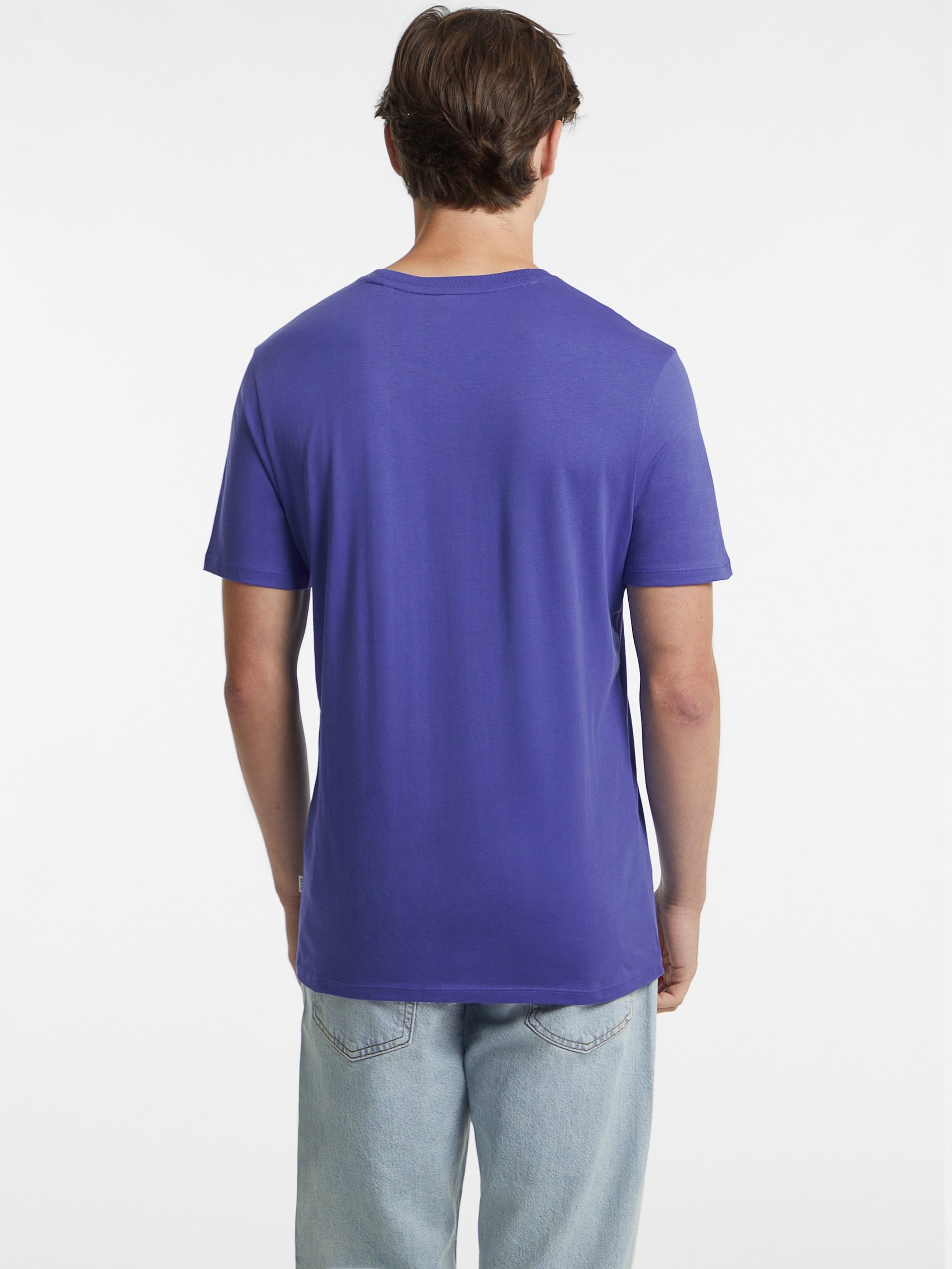 Camiseta Slim com Logo Bordado