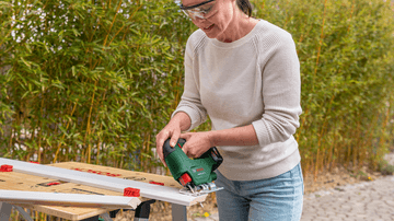 Bosch - Batteridrevet Stiksav - Easy Saw 18v-70 (Intet batteri)
