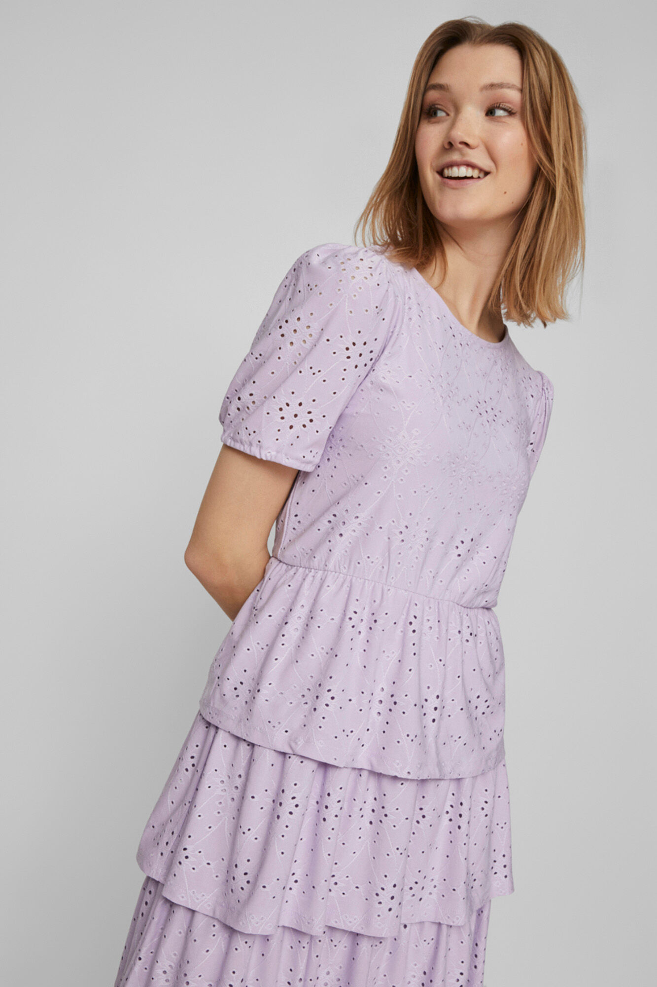 Vestido curto com detalhes vazados - Roxo