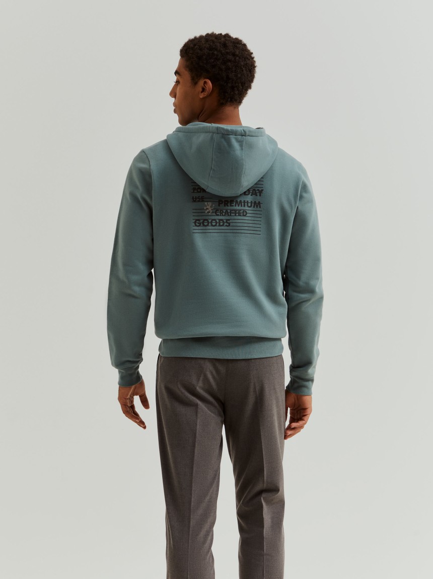 Sweater com capuz e gola meio fecho