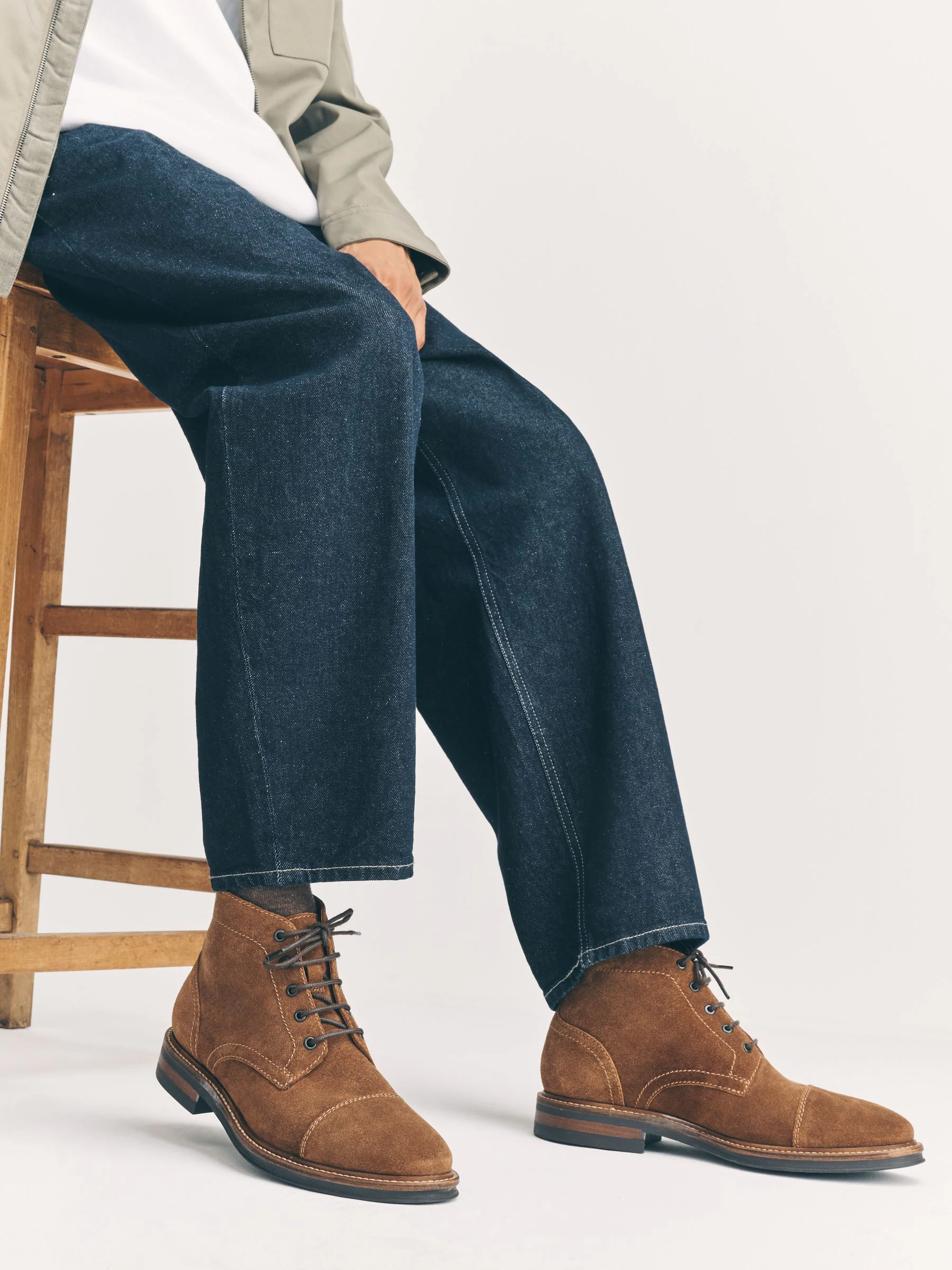 Pastelgeel - Leren boots met neusstuk