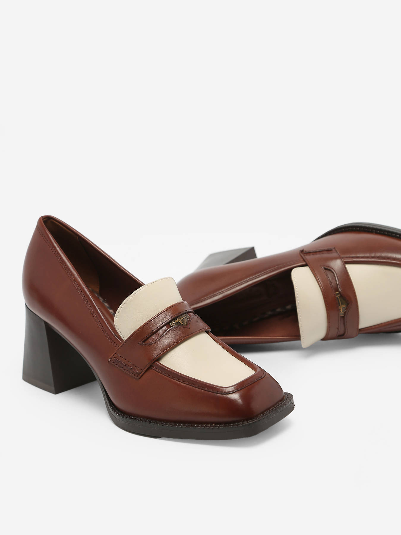 Mocassins  talon en cuir TAMARIS