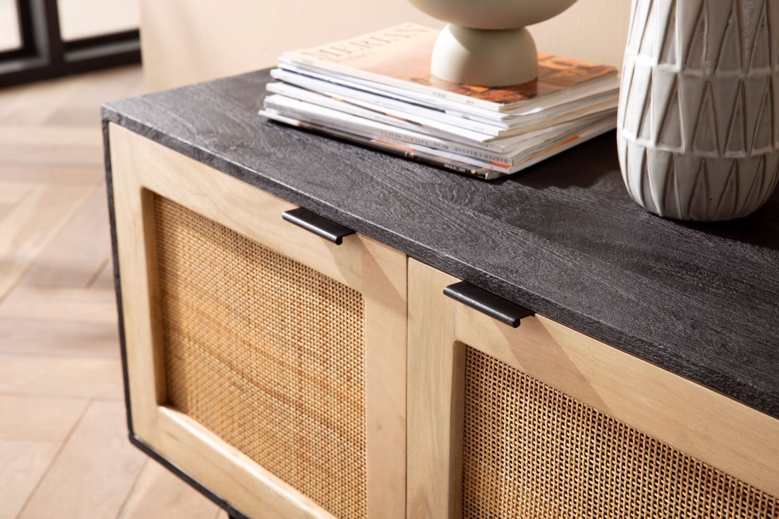Sideboard - braun-schwarz - Massivholz - 3 Türen - 145 cm