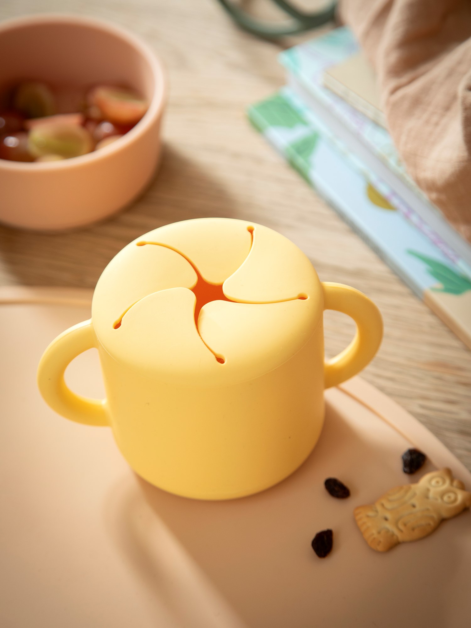 Snackkop | Fødevaregodkendt silikone.  | Yellow | Mushie