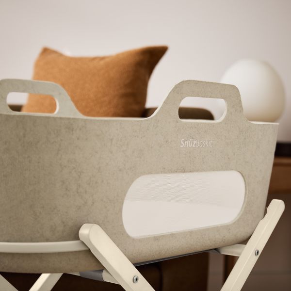 Snuz SnüzBaskit Moses Basket + Stand Set