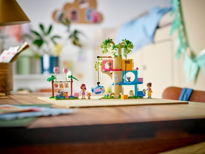 LEGO Kattenverjaardagsfeestje en boomhut (42666)