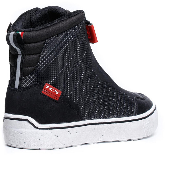 TCX - Baskets femme Ikasu 2 Waterproof Woman Noir / Rouge