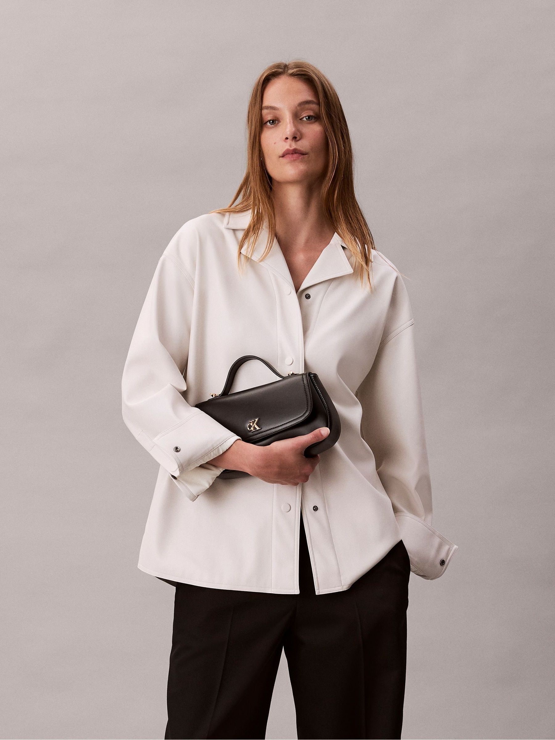 Zwart - Calvin Klein Monogram Logo Hardware Tote Bag
