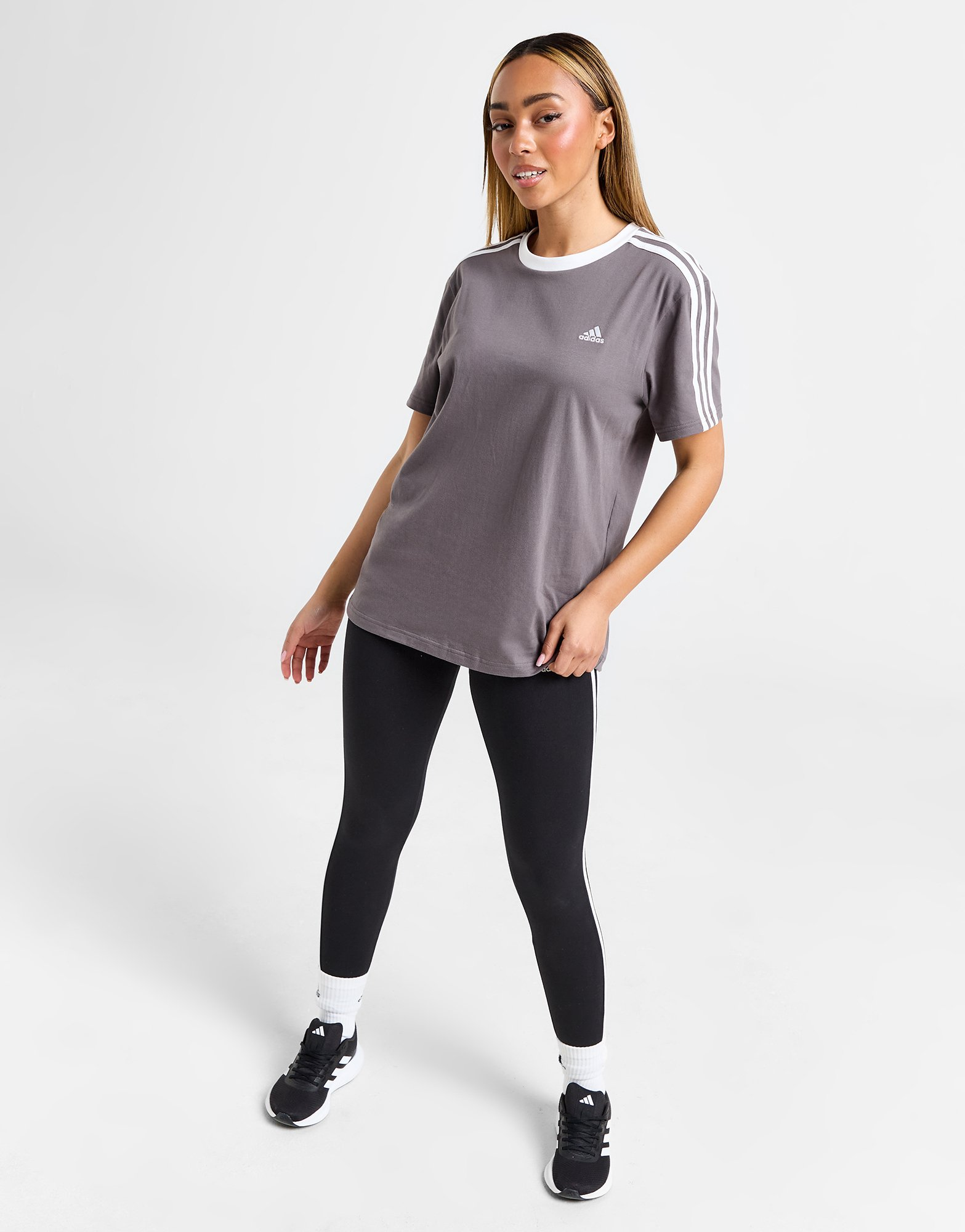 adidas T-shirt 3-Stripes Badge of Sport Femme