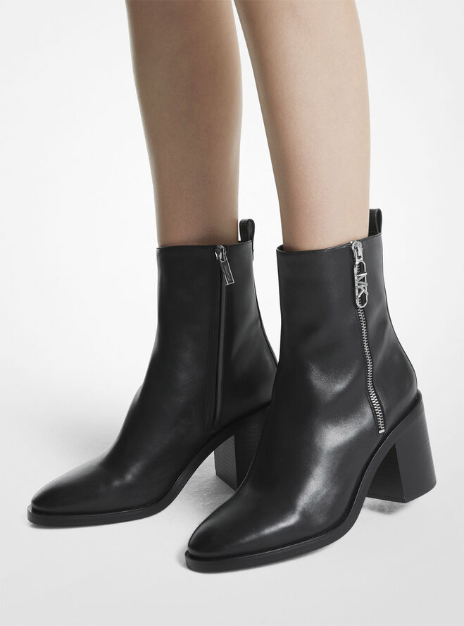 Michael Kors REGAN MID BOOTIE 001