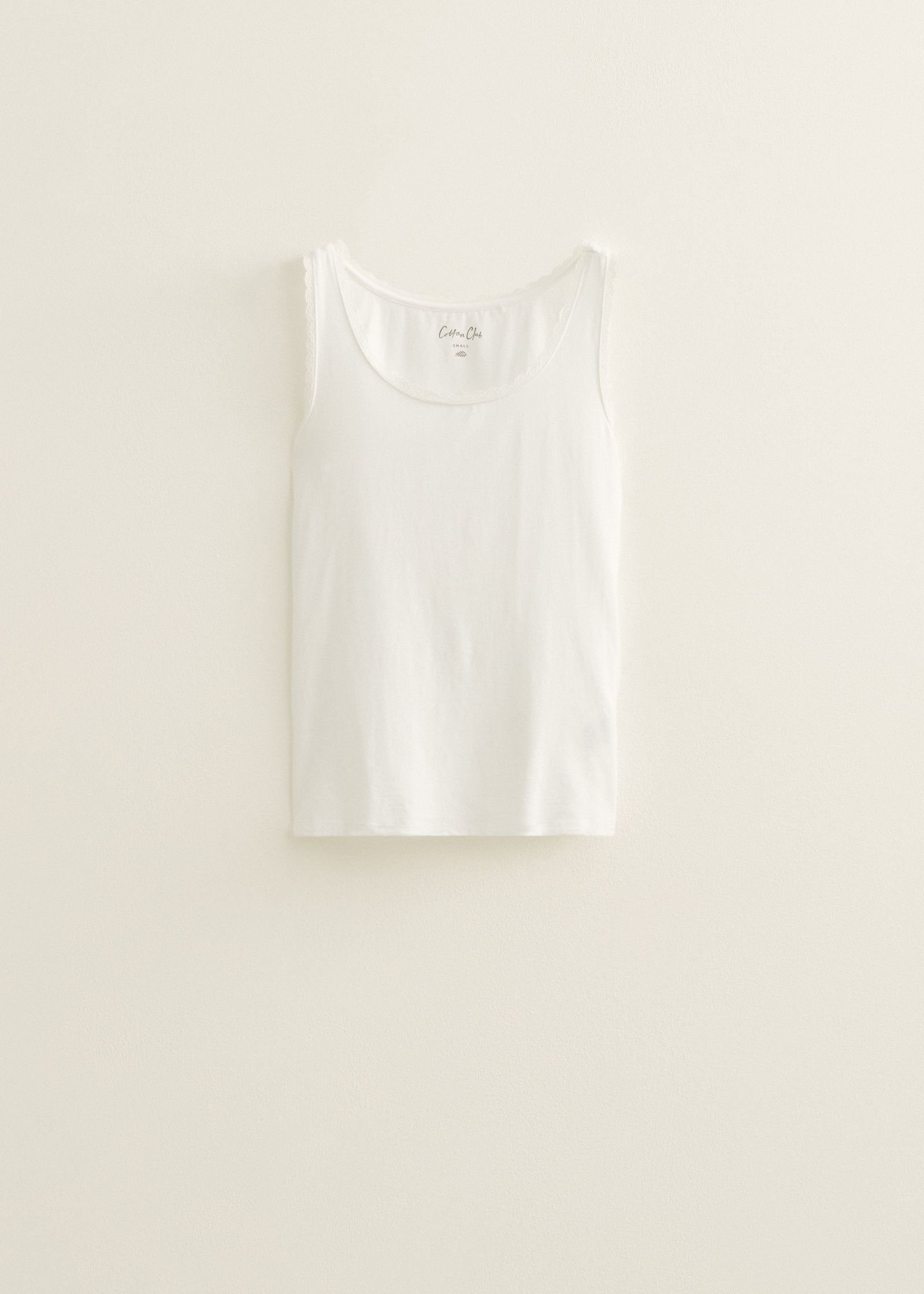 Basic singlet met kant