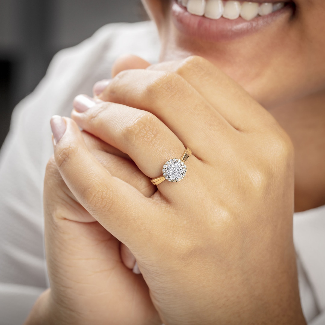 0.51 Karat Diamanten Halo Verlobungsring 750/18 K Gelbgold