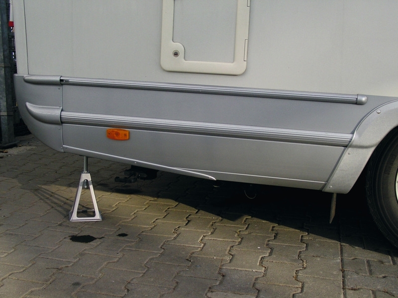Carbest Stützbockset für Wohnwagen, 4er Set