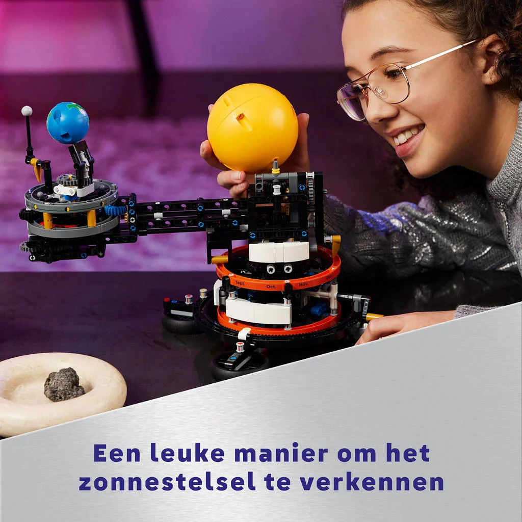 Leuk en leerzaam, maar let op maancycli-stickers!De aarde en de maan in beweging Ruimte Speelgoed voor Kinderen 42179