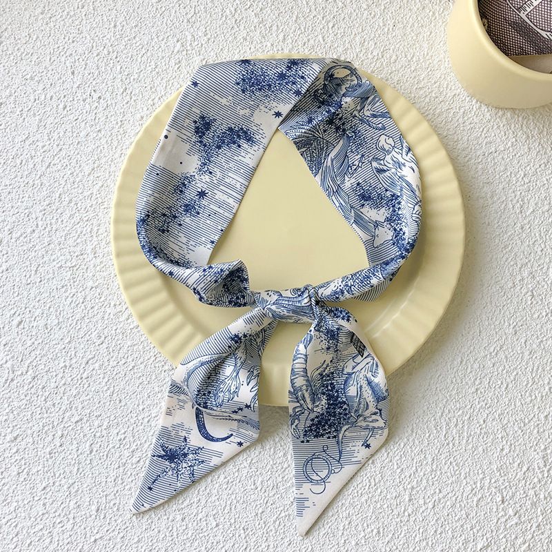 Frior - Smalle zijden sjaal met letterprint